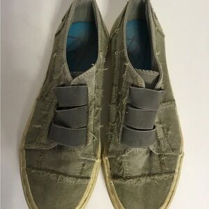 Casual Olive Blowfish Women’s Canvas Slip-On Sneakers